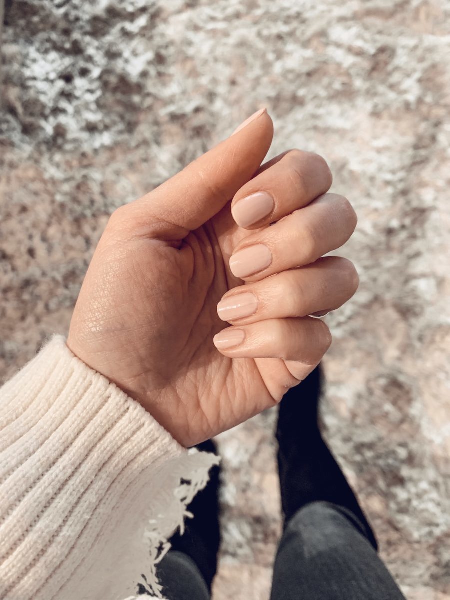 How to Cure Dry Winter Nails