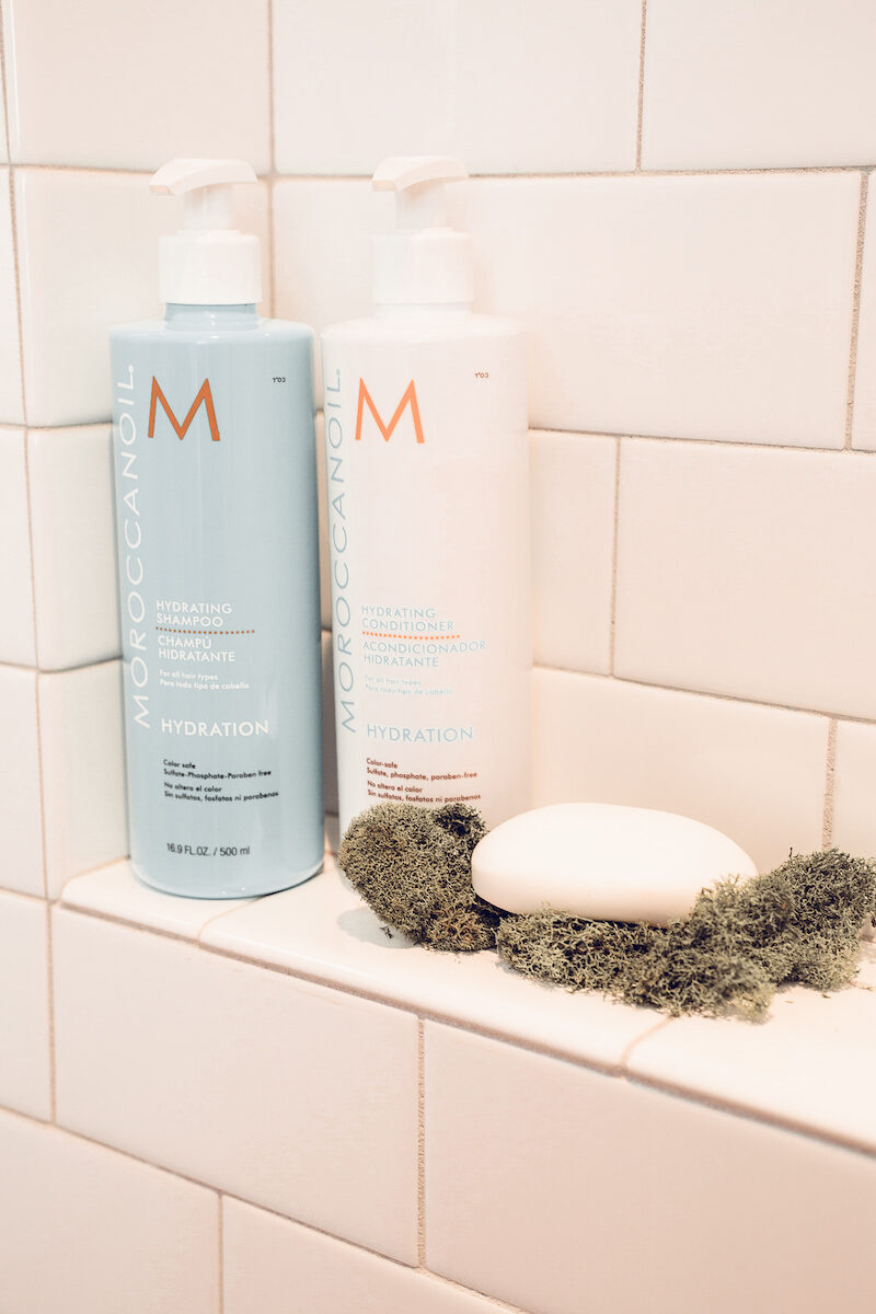 Moroccanoil Smoothing Shampoo and Conditioner Review