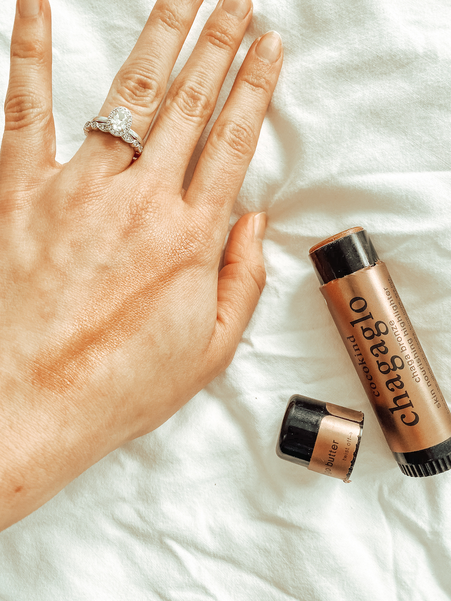 Cocokind-Chagaglo-Bronze-Highlighter-Review-by-Uncover-the-Glow