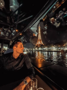 Bateaux Parisiens Dinner Cruise Review